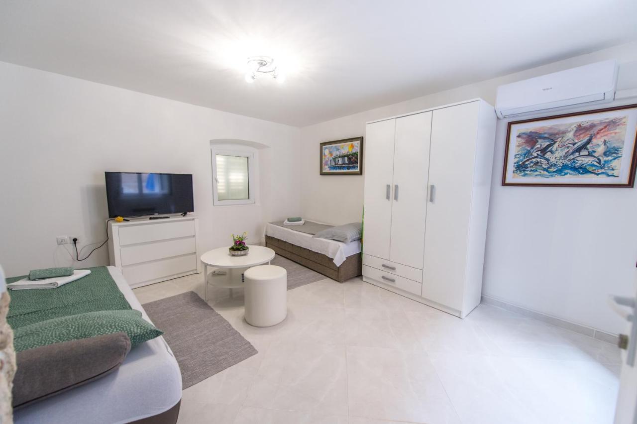 La Casa Di Pietra Appartement Krk Buitenkant foto